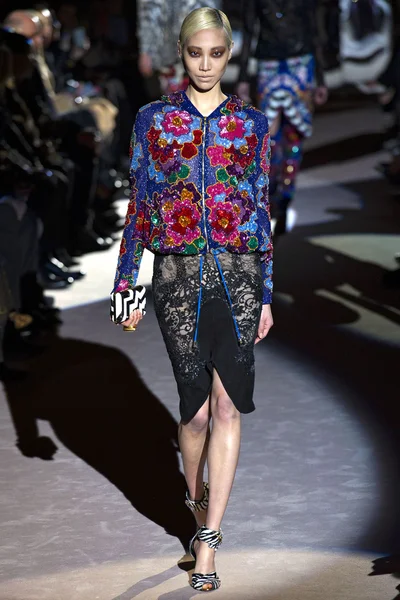 Look 2